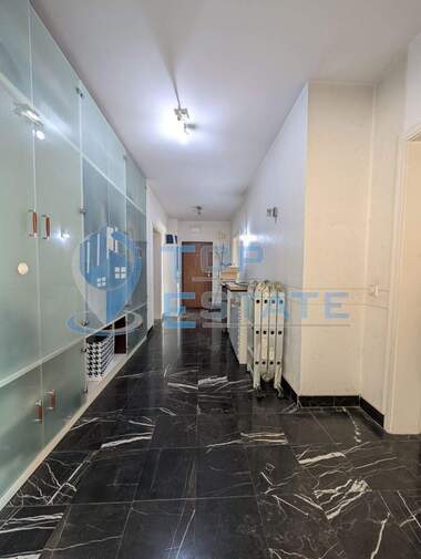 Vânzare - Apartament în Zona B,  Veliko Tărnovo