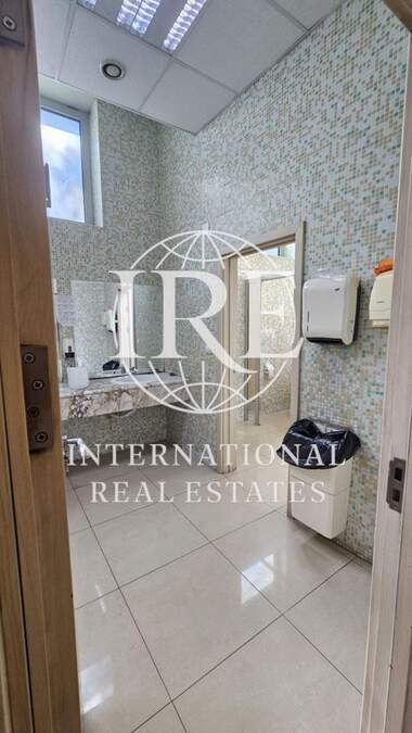 For rent - Store in Metro,  Varna