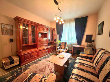 Închiriere - Apartament în Center,  Sofia
