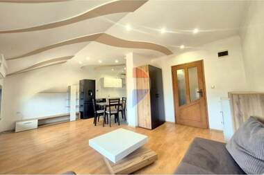 Închiriere - Apartament în Asparuhovo,  Varna