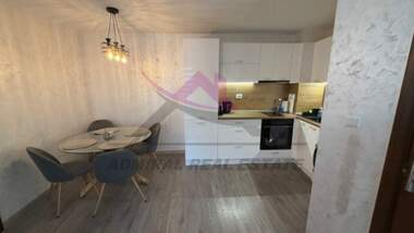 For rent - Apartment in Kolhozen pazar,  Varna