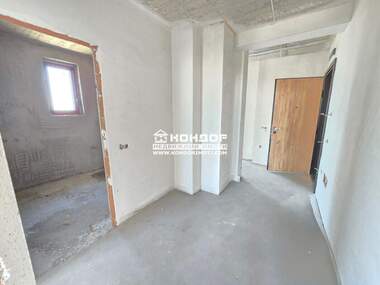 Vânzare - Apartament în Ostromila,  Plovdiv