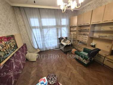 Продажба - Етаж от къща в Център,  Пловдив