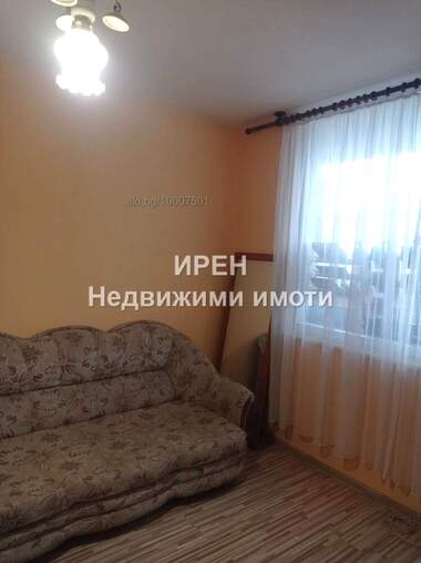 Vânzare - Apartament în Iztok,  Iambol