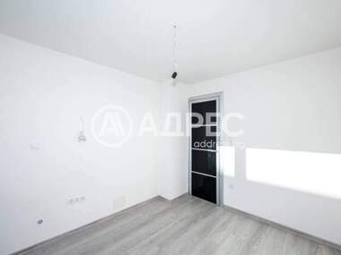 Vânzare - Apartament în Sădiîski,  Plovdiv
