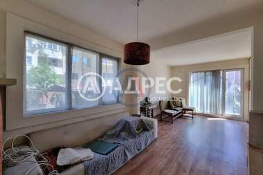 Vânzare - Apartament în Triăgălnika-Nadejda,  Sofia