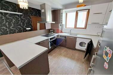 Kira - Apartman olarak Vazrajdane 3,  Varna