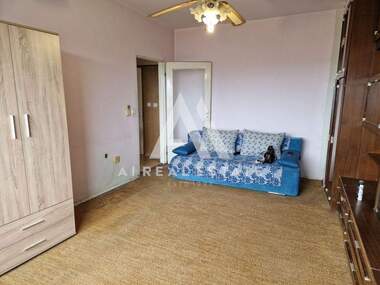 Продажба - Апартамент в Дружба 3,  Плевен