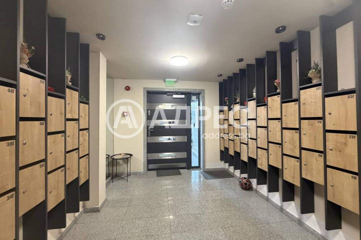 Cu trei camere Apartament în Vrăbnița-1, Sofia – fotografia 2