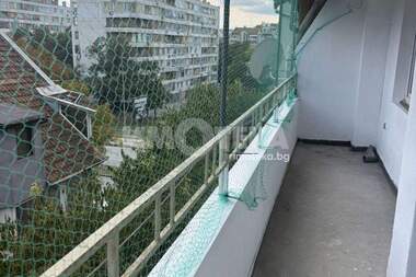 Vânzare - Apartament în Avtogara,  Varna