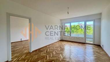 Vânzare - Apartament în Țveten kvartal,  Varna