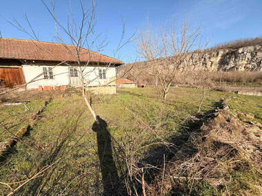 For sale - House in Bojichen,  Ruse