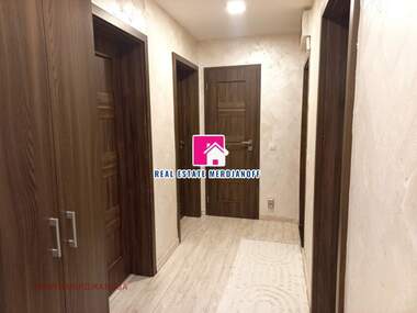 Vânzare - Apartament în Kazanski-iztok,  Stara Zagora