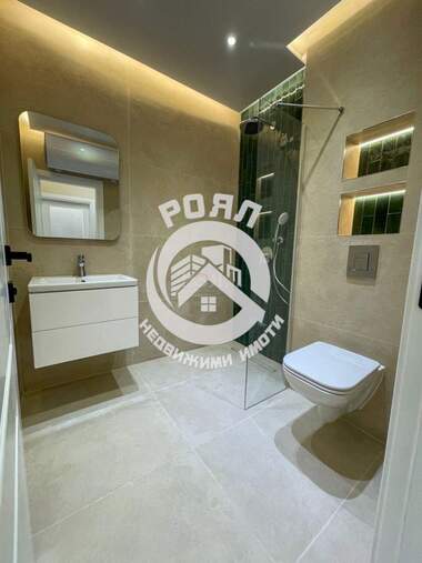 For sale - Apartment in Iujen,  Plovdiv