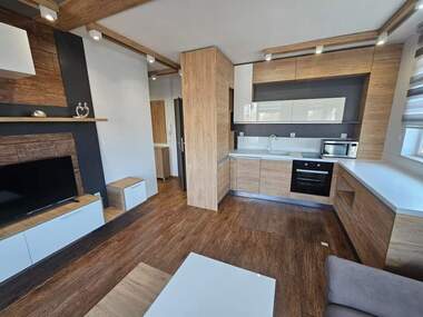 Miete - Wohnung in Mladejki halm,  Plowdiw