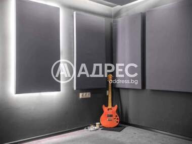 Наем - Магазин в Център,  Варна