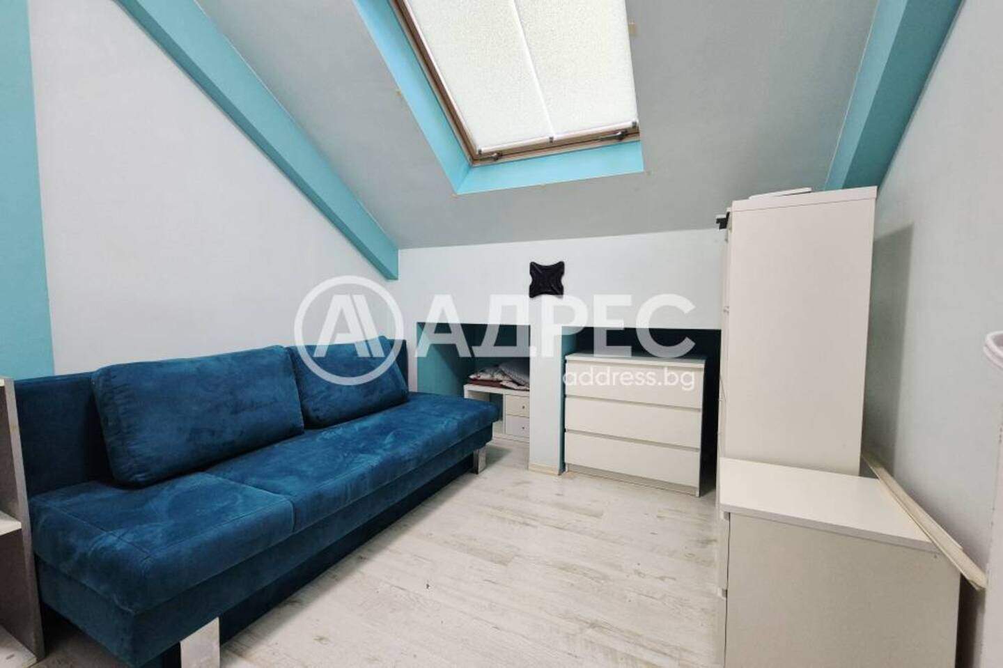 Cu patru camere Apartament în Văzrajdane 1, Varna – fotografia 9