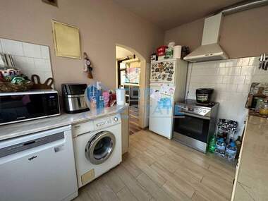 For sale - Floor of a house in Centеr,  Veliko Tarnovo