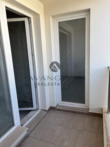 Продажба - Апартамент в Остромила,  Пловдив