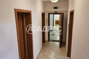 Kira - Ofis olarak Center,  Sofia