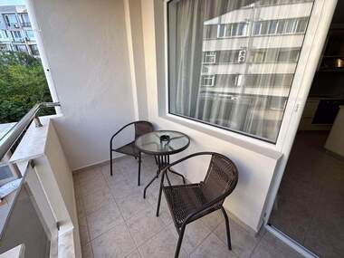 Închiriere - Apartament în Lazur,  Burgas