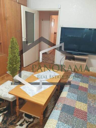 Închiriere - Apartament în Dobrudjanski,  Șumen