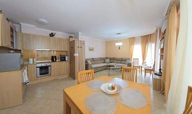 Miete - Wohnung in Izgrew,  Burgas
