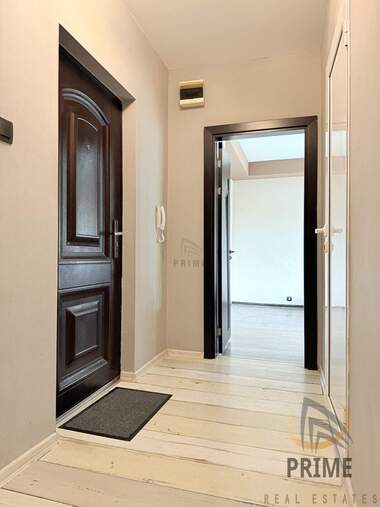 Închiriere - Apartament în Slaveîkov,  Burgas
