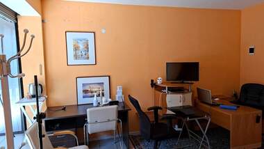 Închiriere - Birou/Magazin/Depozit/Salon de frumusețe/Restaurant în Zona B-5,  Sofia