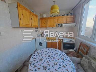 Продажба - Апартамент в Златен рог,  Ямбол