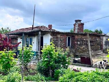 For sale - House in Banya,  Burgas