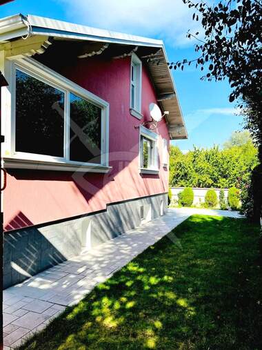 For sale - House in Bankia,  Sofia