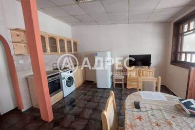 Miete - Wohnung in Wazrajdane,  Burgas
