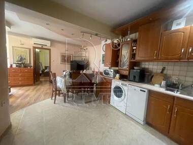 For rent - Apartment in Mladejki halm,  Plovdiv
