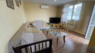 Închiriere - Apartament în Trakiîski,  Haskovo