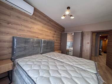 Închiriere - Apartament în Lazur,  Burgas