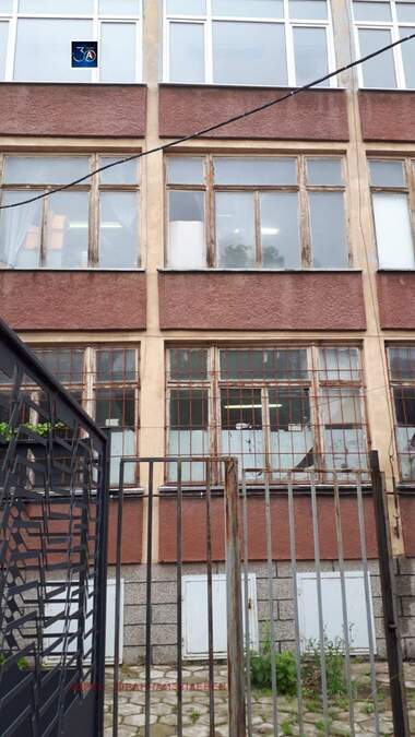 Vânzare - Depozit în Industrialna zona,  Pleven