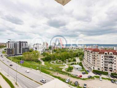For sale - Apartment in Vazrajdane 3,  Varna