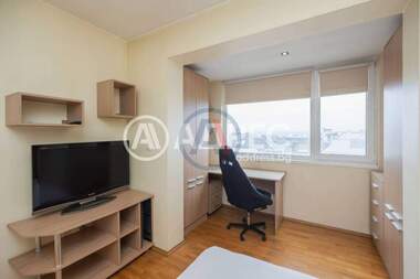 For sale - Apartment in Vazrajdane 1,  Varna