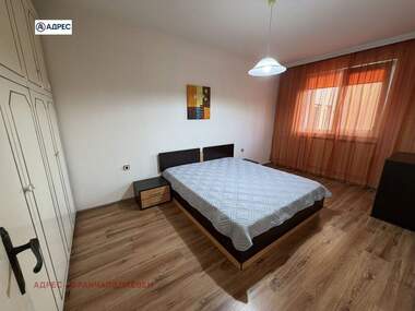 Închiriere - Apartament în Storgozia,  Pleven