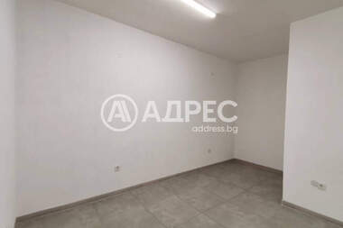 Kira - Ofis/Güzellik salonu olarak Sandanski,  Blagoevgrad
