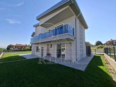 For sale - House in Belashtica,  Plovdiv