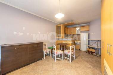 Продажа - Квартира у Окръжна болница - Генерали,  Варна