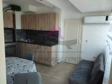 Miete - Wohnung in Kolhozen pazar,  Warna