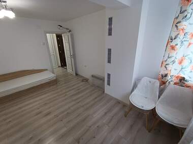 Închiriere - Apartament în Zornița,  Burgas