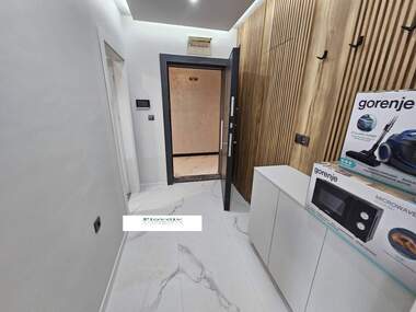 Verkauf - Wohnung in Mladejki halm,  Plowdiw