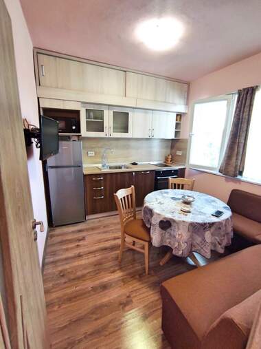 Închiriere - Apartament în Țentăr,  Burgas