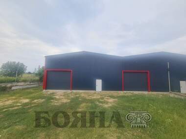 Închiriere - Spațiu de depozitare/Spațiu industrial/Service auto/Depozit în Cearodeîka - Sever,  Ruse