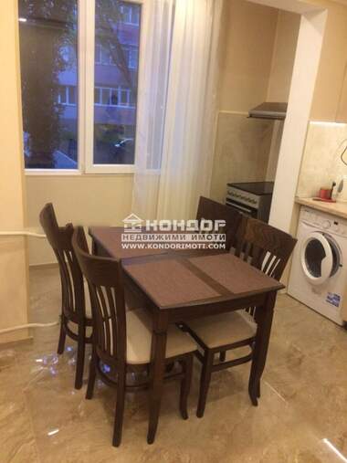 Vânzare - Apartament în Kărșiaka,  Plovdiv