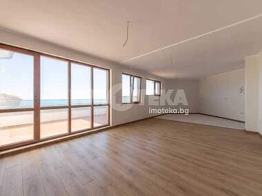 Продажба - Апартамент във Виница,  Варна